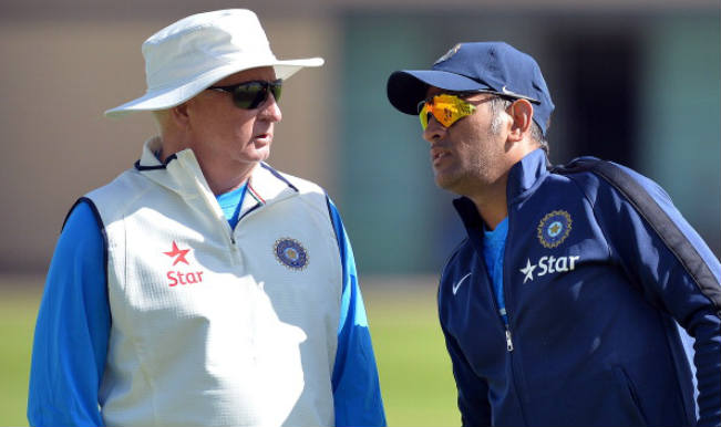 dhoni-and-fletcher